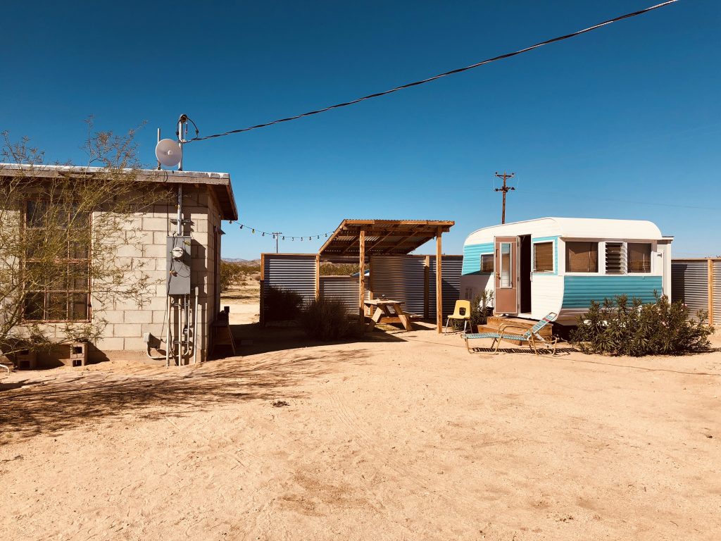 Wohnwagen Airstream im Joshua Tree Nationalpark